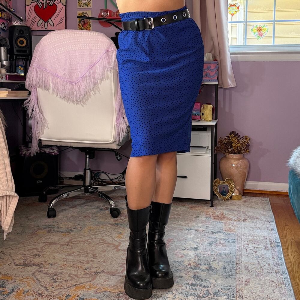 Vintage 80s / 90s black and blue retro funky print midi pencil skirt